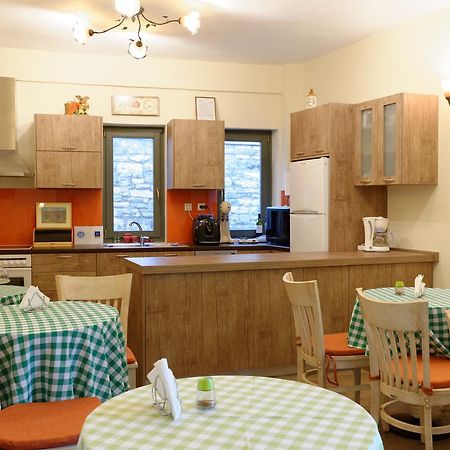 Alexandra Hotel Kalentzi エクステリア 写真
